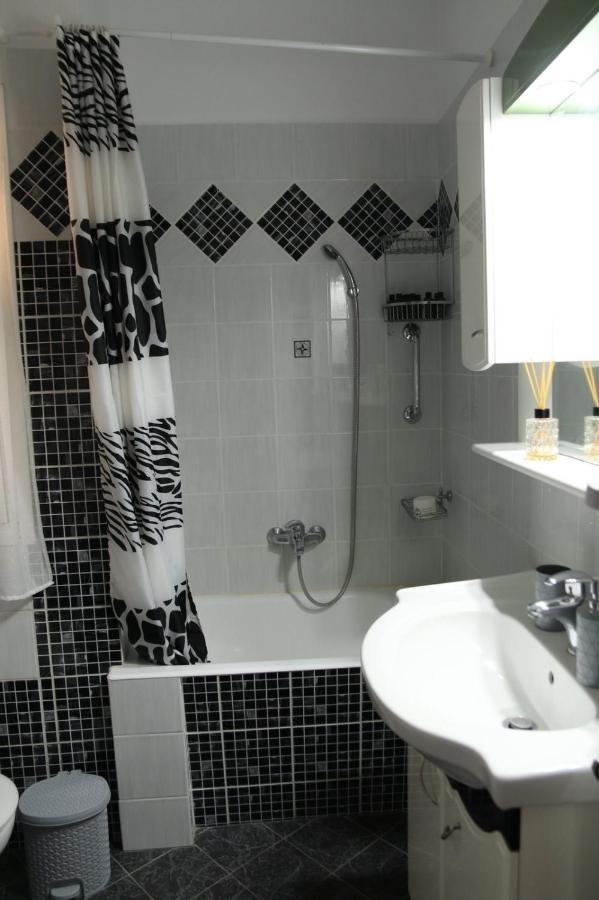 Nikis Apartment 라리사 외부 사진