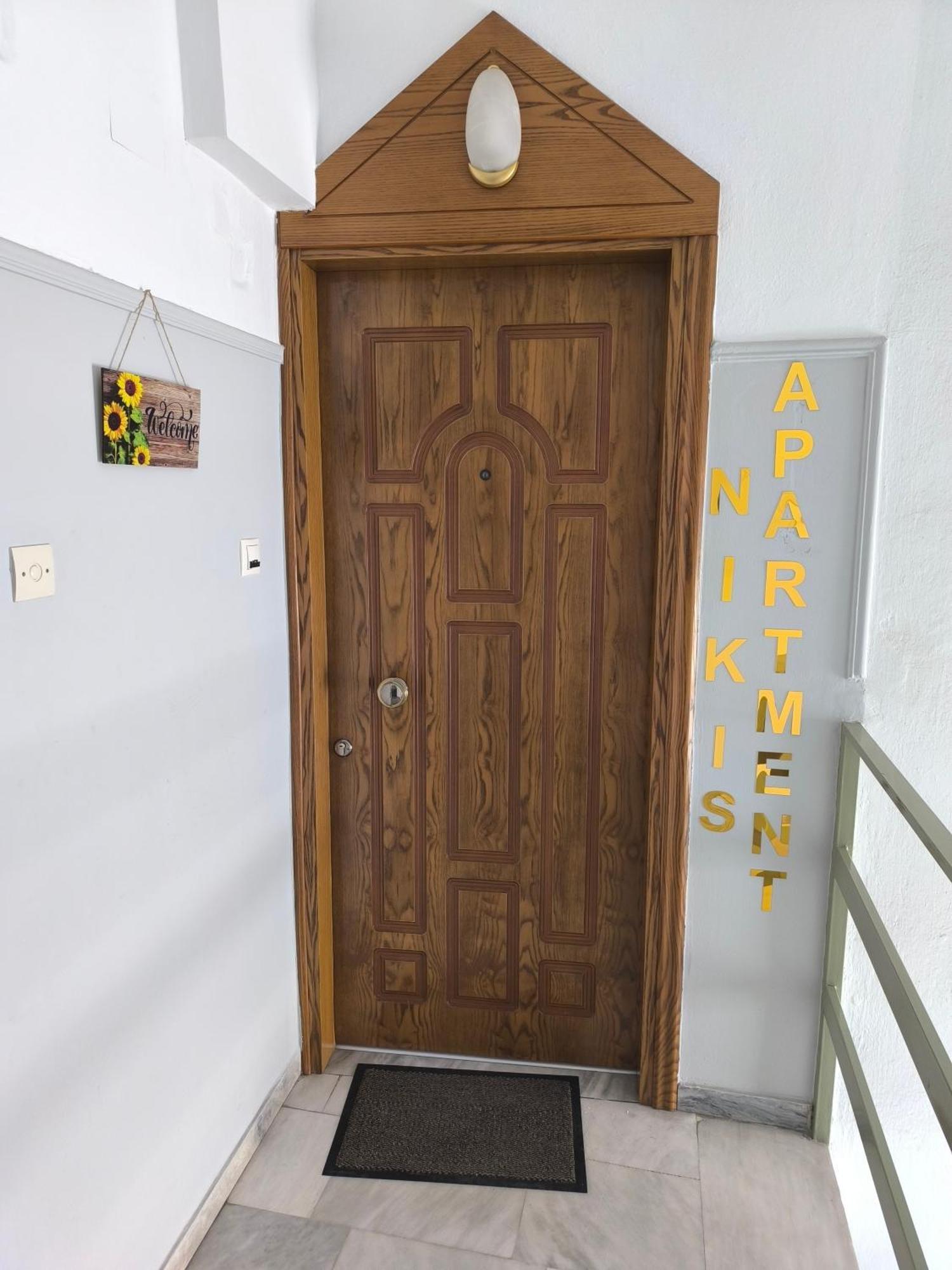 Nikis Apartment 라리사 외부 사진